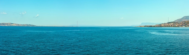 Estrecho de Messina desde ferry Sicilia Italia