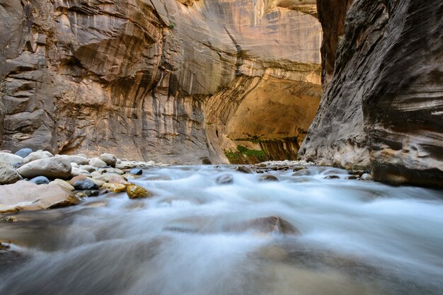 El estrecho, Parque Nacional Zion, EE. UU.