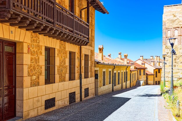 Estreitas ruas medievais da cidade de Segóvia, perto de Madrid.