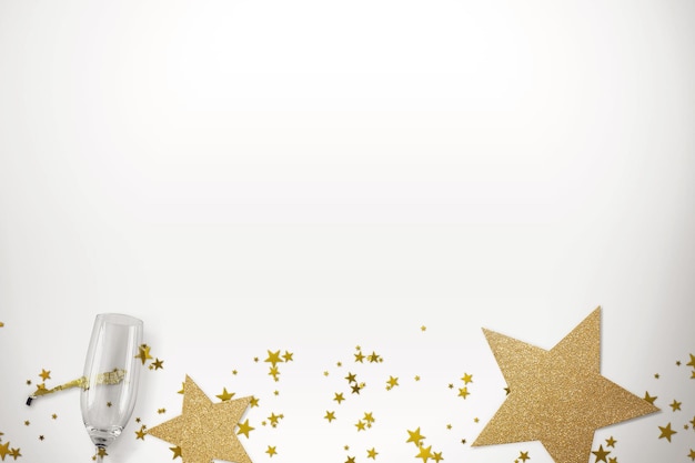 estrelas de ouro de fundo de celebração de feliz aniversário