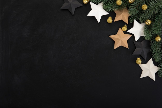 Estrelas e enfeites de Natal, design de fronteira, na tabela