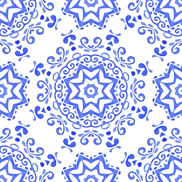 Estrella azul y blanca abstracta dibujada a mano sin fisuras patrón de pintura de acuarela ornamental azulejo. Textura de lujo elegante para telas y papeles pintados, fondos y relleno de página.