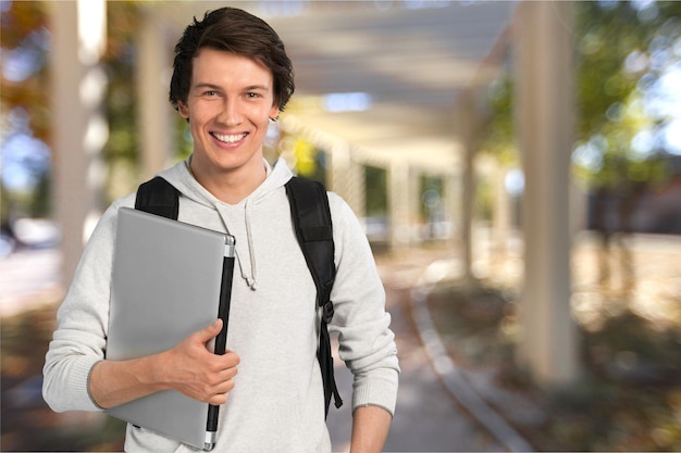 Estudante estudante universitário adolescente masculino computador portátil homens