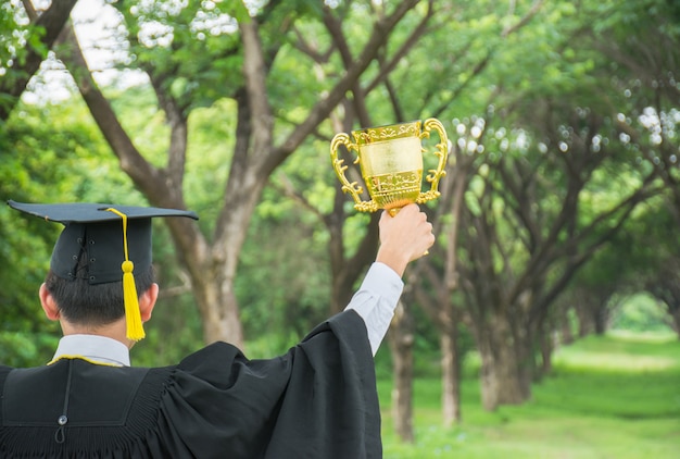 Estudantes graduados.