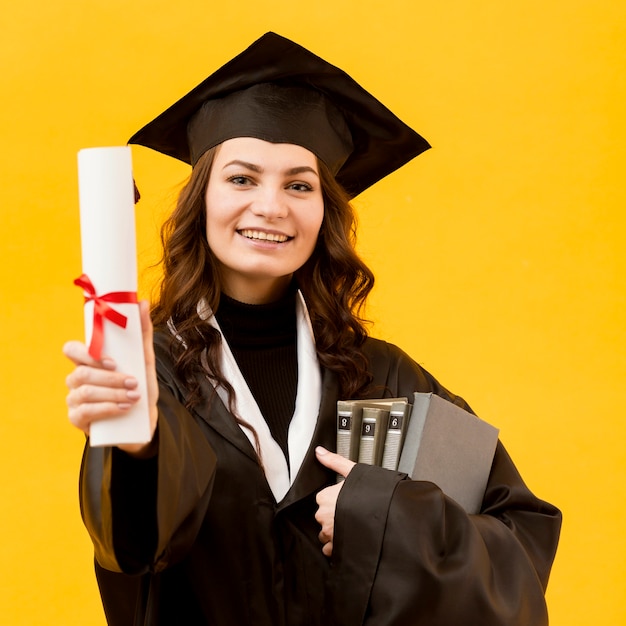 Estudiante graduado de tiro medio