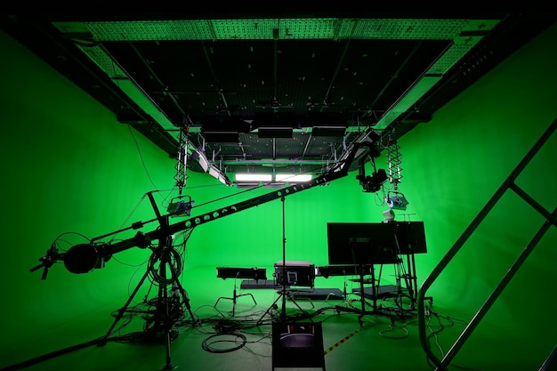 Foto estudio profesional de pantalla verde para producción virtual vp y vfx cgi