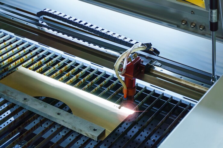 Foto etapa de fabricación, grabado láser en modo automático.