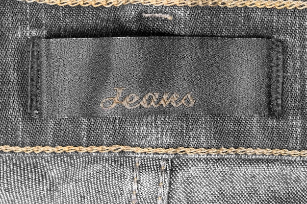 etiqueta de roupas jeans