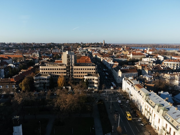 Europa Serbien Belgrad Bezirk Zemun 5. Dezember 2022 Das jugoslawische Luftwaffenkommando-Gebäude wurde von der NATO am 29.-30. April 1999 bombardiert.