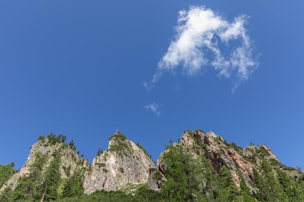 Excelente clima nos Alpes Dolomitas italianos