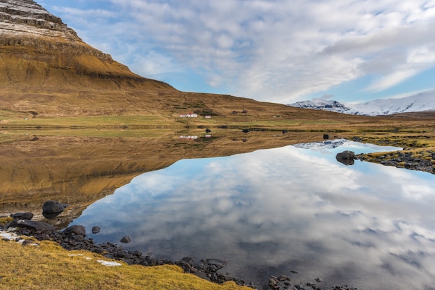 Excursionando a Islândia no inverno