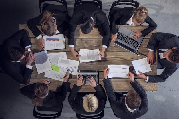 Executivos de negócios na reunião