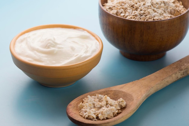 Exfoliante de yogur natural con avena