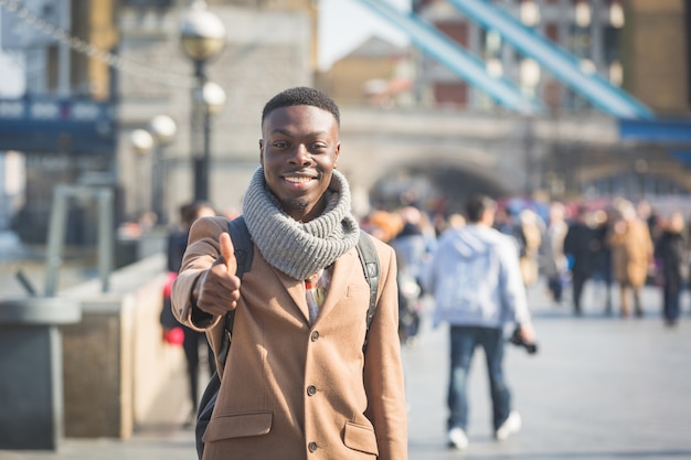 Exitoso joven negro en Londres