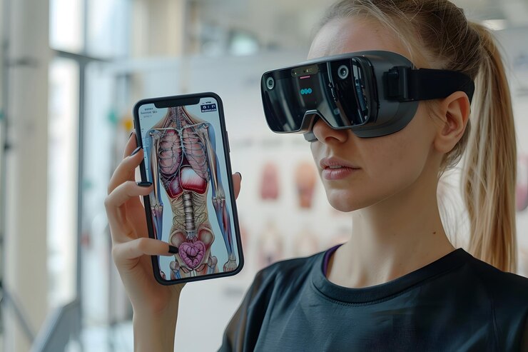 Explorando la anatomía humana con gafas de realidad aumentada y teléfono inteligente