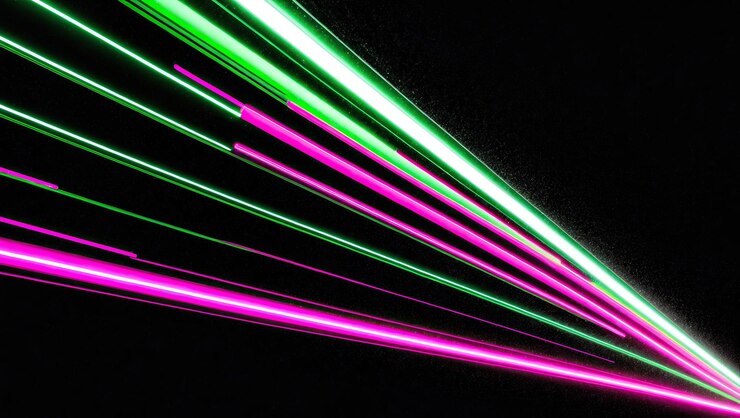 Foto explosão de luz de néon vívida com linhas verdes e magenta em preto criando energia dinâmica