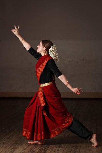 Foto exponente de la danza bharat natyam