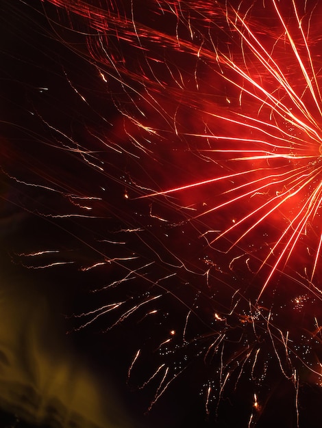 Foto exposición de fuegos artificiales por la noche