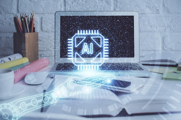 Exposición múltiple de computadora de escritorio y holograma temático de tecnología Concepto de desarrollo de software