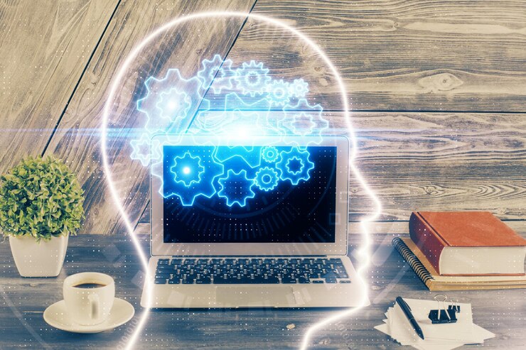 Foto exposición múltiple del espacio de trabajo con ordenador y holograma del cerebro humano concepto de tormenta de ideas
