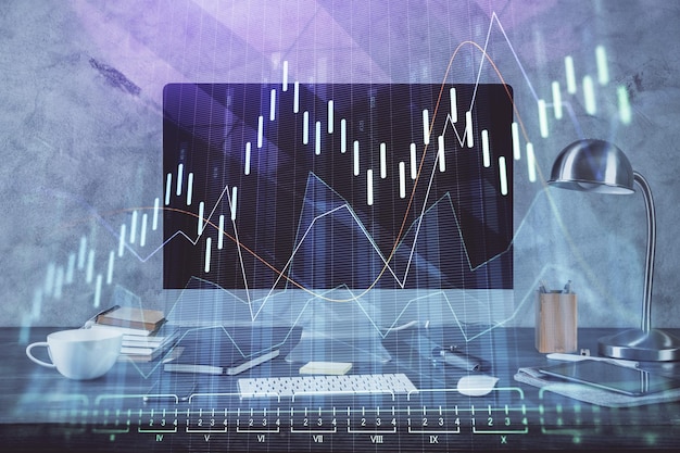 Exposición múltiple del gráfico forex y espacio de trabajo con computadora Concepto de comercio internacional en línea