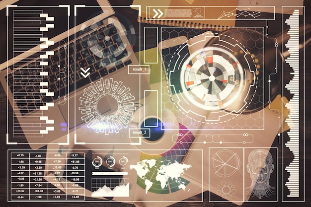Exposición múltiple del holograma de dibujo del tema de datos sobre el fondo del escritorio de trabajo de vista superior con concepto de tecnología de computadora