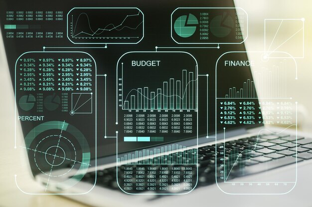Exposición múltiple de la interfaz de holograma de datos estadísticos abstractos en el concepto de análisis e informática de fondo de computadora