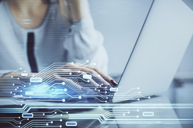Exposición múltiple de manos de mujer trabajando en computadora y concepto de tecnología de dibujo de holograma de tema de datos