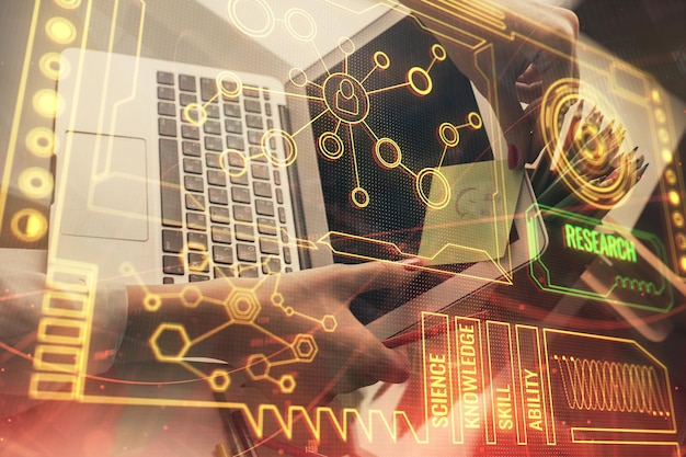 Exposición múltiple de manos de mujer trabajando en computadora y concepto de tecnología de dibujo de holograma de tema de datos