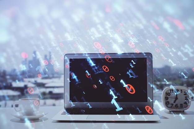 Exposición múltiple de una mesa con una computadora en el fondo y un dibujo temático de datos Concepto de innovación