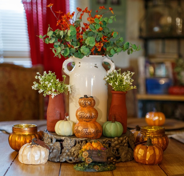 Foto exposición de otoño en la mesa