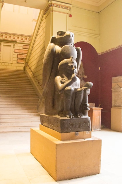 Exposições antigas mundialmente famosas no Museu Egípcio no Cairo, Egito