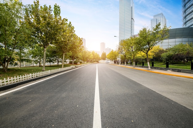 Foto expressway e arquitetura urbana moderna em tianjin, china