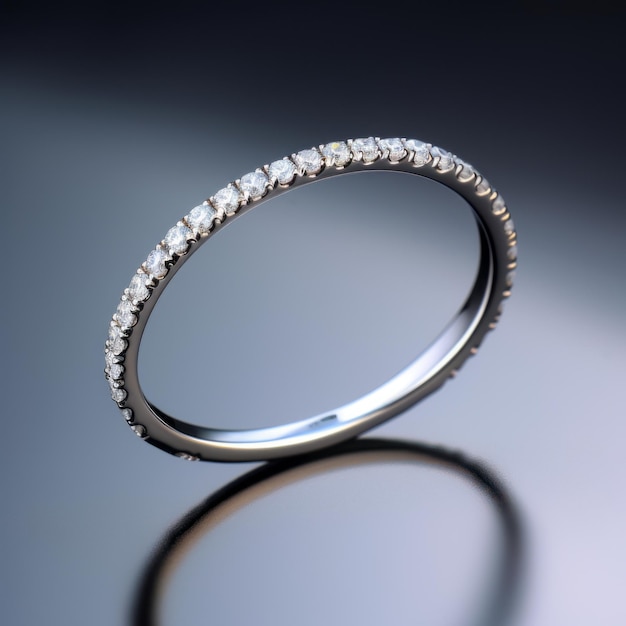 El exquisito brillo Un anillo de bodas de oro blanco fino fotorrealista con un diamante deslumbrante en un