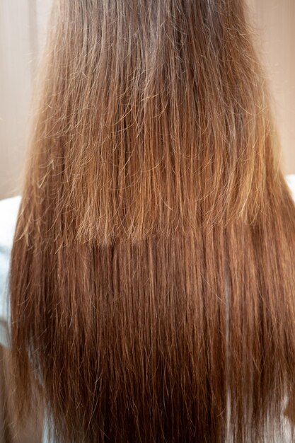 Foto extensiones de pelo largo y tus propias cortas. extensiones de cabello para engrosar el tuyo.