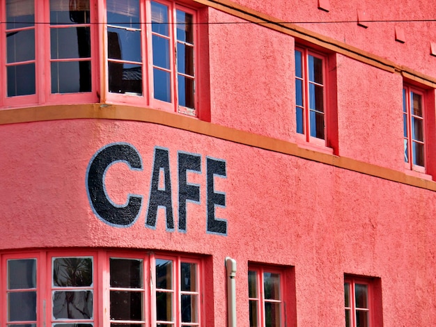 Foto el exterior de la cafetería