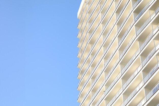 Exterior de un edificio en la ciudad