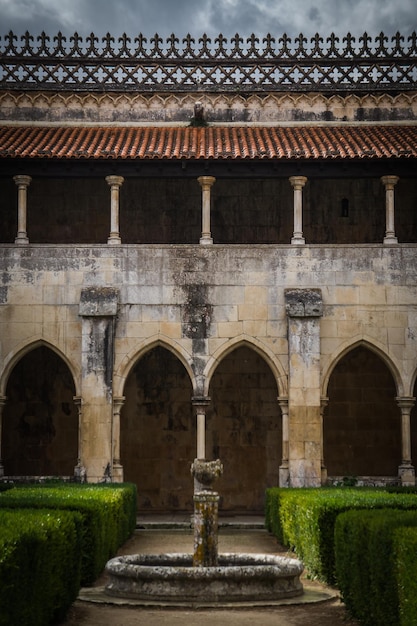 Foto exterior del monasterio de la batalla