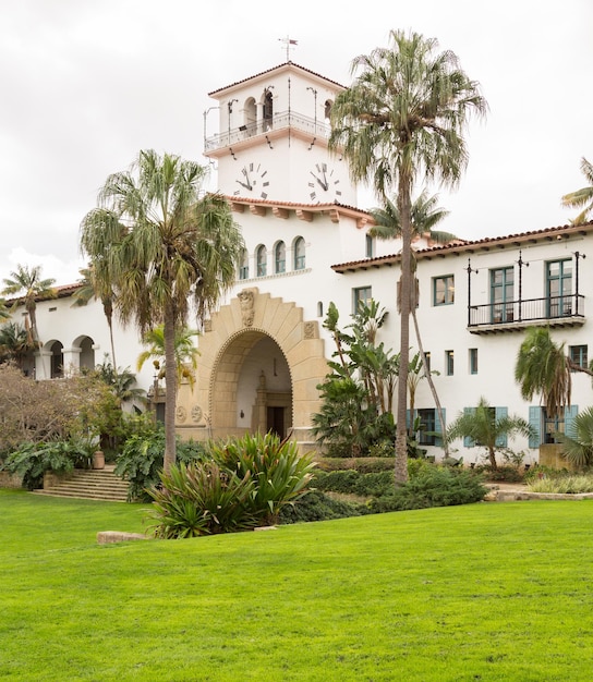 Exterior del Palacio de Justicia de Santa Bárbara California