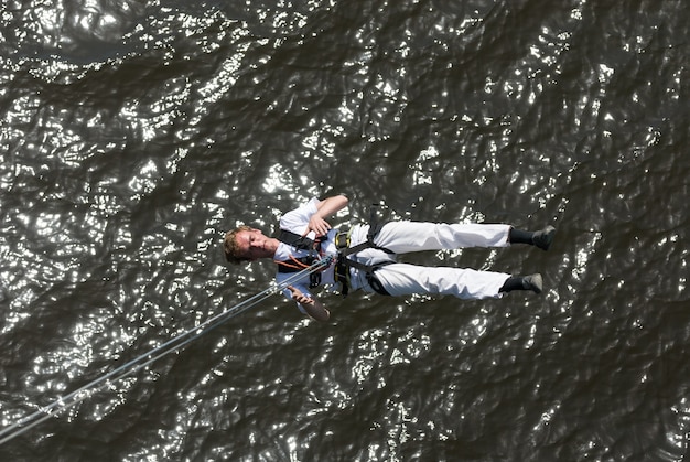 Foto extremes seilspringen