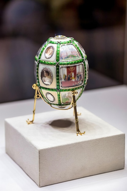 Faberge Museum stellt Kunstobjekte in Russland zum 15. Jahrestag der Herrschaft aus Ei