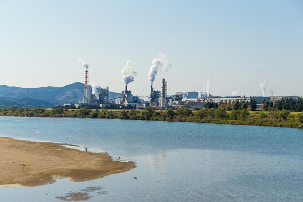 Fábrica industrial no Japão