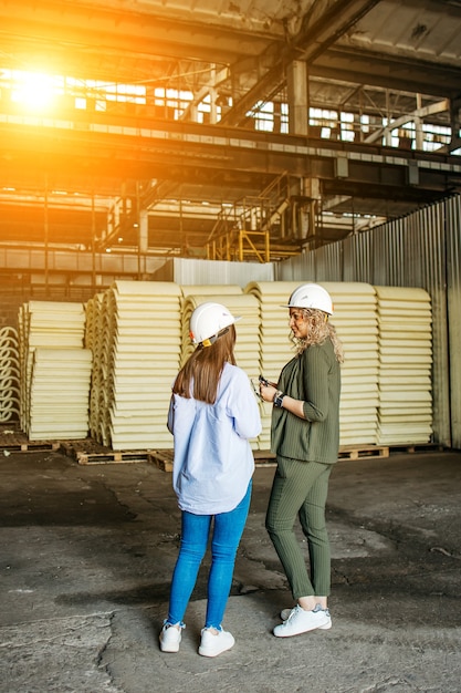 Fábrica para la producción de aislamientos para tuberías.