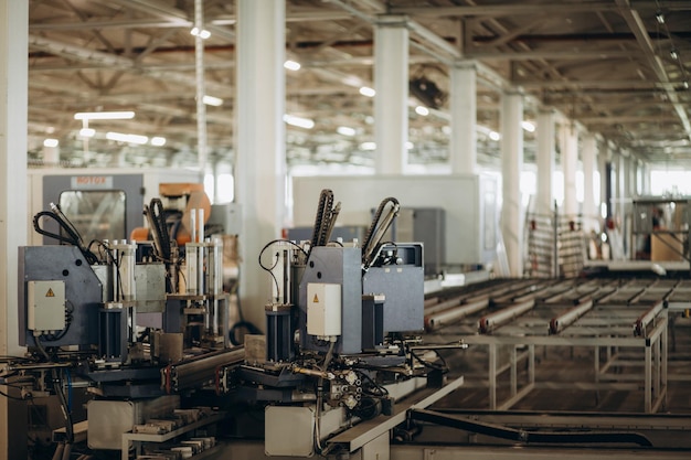 Fabrik zur Herstellung von Fenstern und Türen aus Aluminium und PVC Details Industrieanlagen Hintergrund