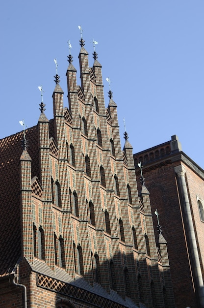 Foto facada de un edificio clásico