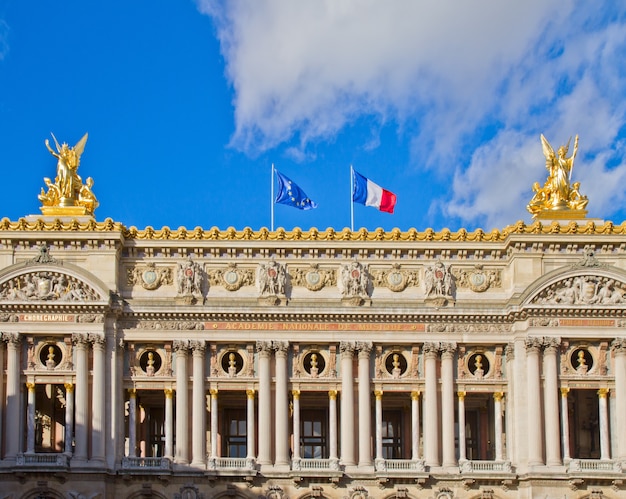 Facade Palais Garnier - ópera de Paris, França