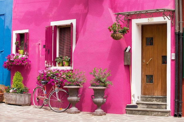 Fachada de casa romántica