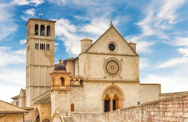 Fachada da Basílica de São Francisco de Assis Itália