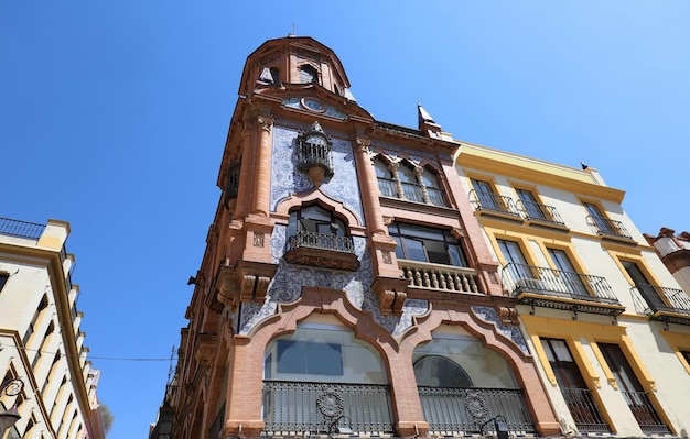 Fachada da casa espanhola tradicional Sevilha Andaluzia Espanha Europa Ocidental