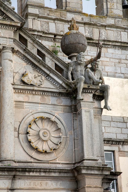 Fachada da Igreja da Graça em Évora, Portugal